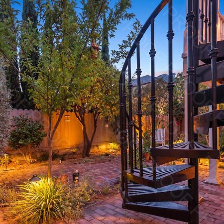 Garden Level Flat In 1885 Queen Anne Victorian Cottage In Alameda Exterior foto