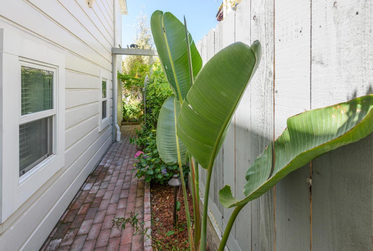 Garden Level Flat In 1885 Queen Anne Victorian Cottage In Alameda Exterior foto